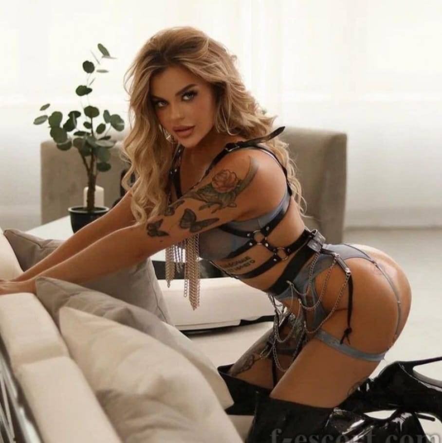 Eve Gelen Escort Bayan Didemle Tutkulu Bir Yolculuk